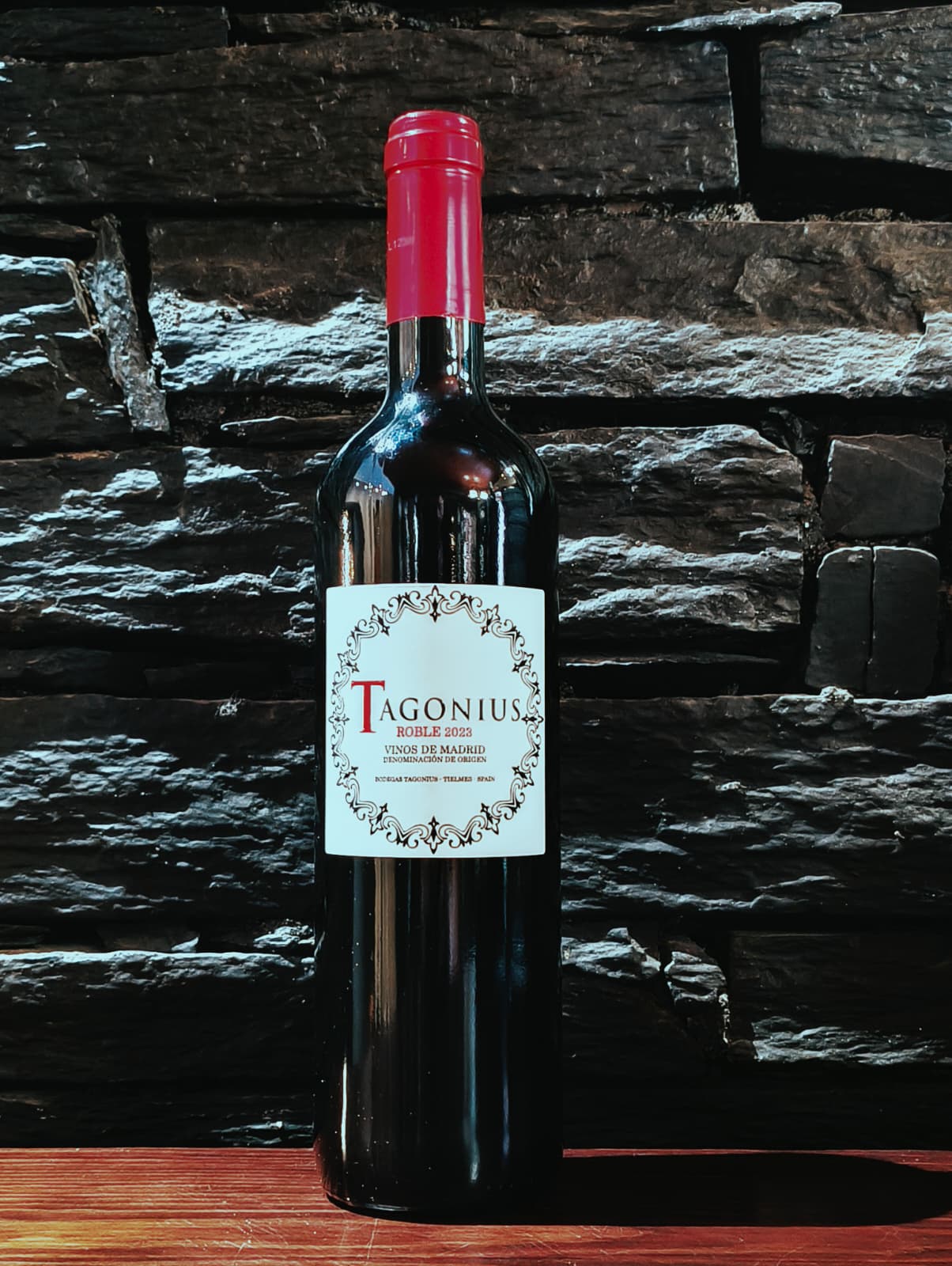 Vino Tagonius Roble